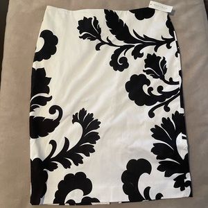 White House Black Market pencil skirt. NWT